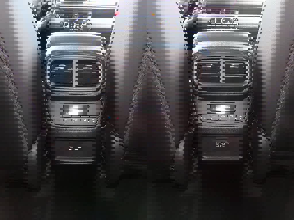 New 2025 Honda Pilot Touring image 25