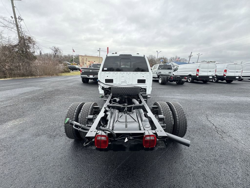 Used 2025 Ford F550 4x4 Crew Cab Super Duty image 22