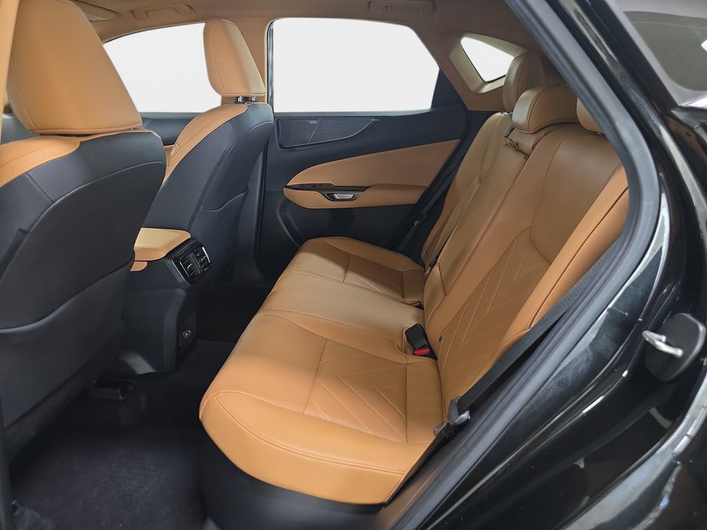 Used 2024 Lexus NX 350h AWD w/ Vision Package image 12