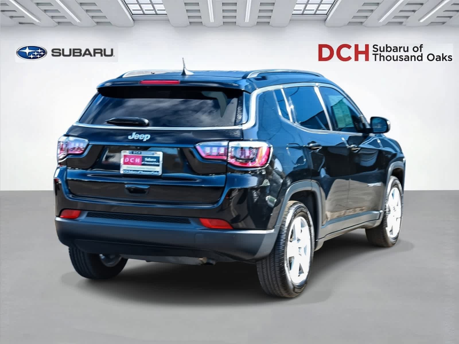 Used 2022 Jeep Compass Latitude FWD image 4