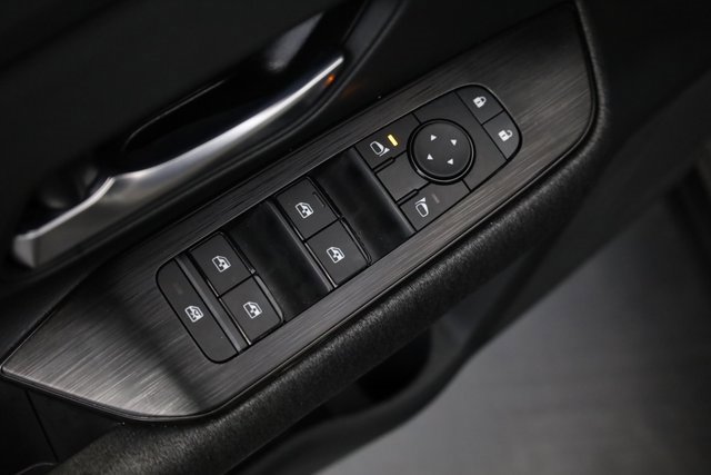 Used 2025 Nissan Kicks SV image 12