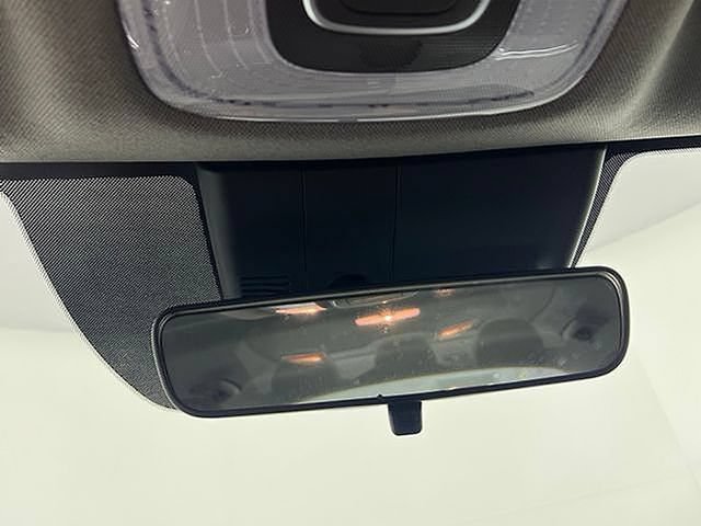 Used 2025 Hyundai Elantra SE FWD image 20