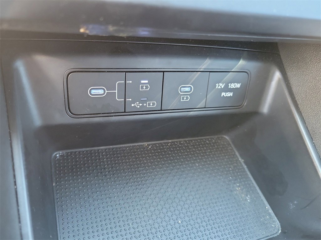 Certified 2025 Hyundai Tucson SE image 30