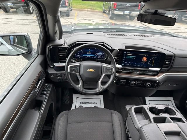 Used 2025 Chevrolet Silverado 1500 LT AWD/4WD image 18