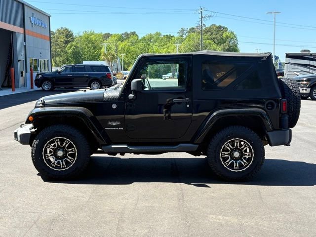 Used 2011 Jeep Wrangler Sahara w/ Connectivity Group AWD/4WD image 2