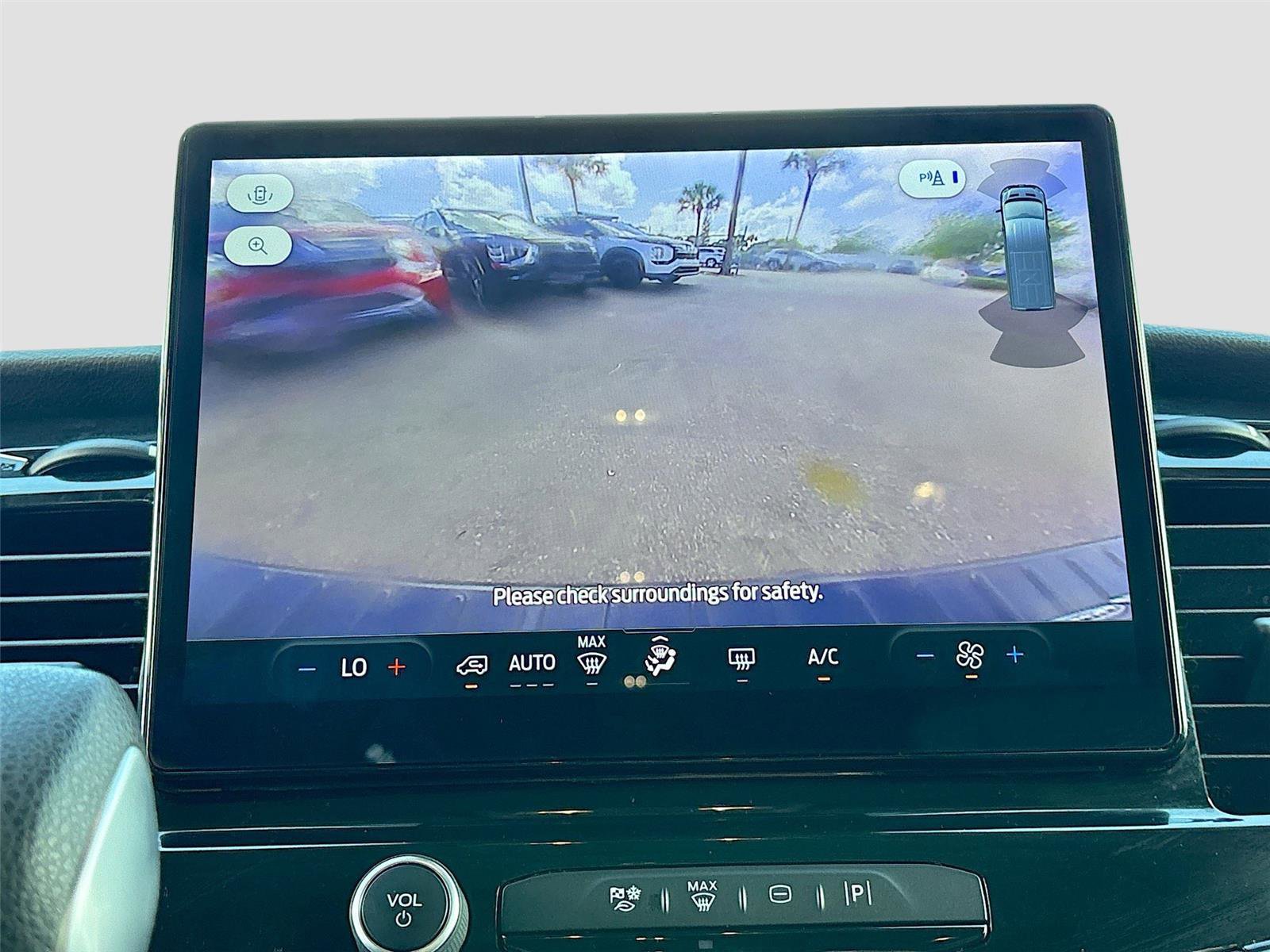 Used 2023 Ford Transit 350 XLT image 14