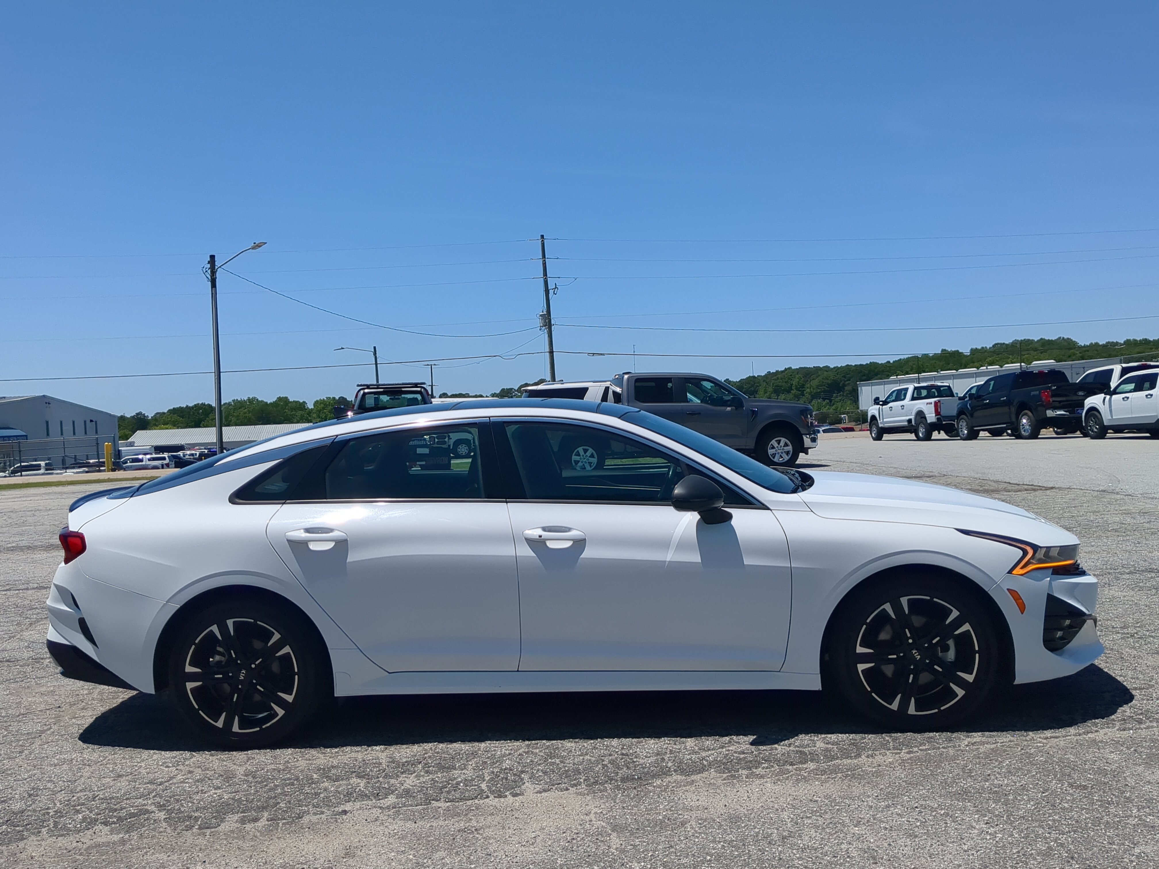 Used 2021 Kia K5 GT-Line w/ GT-Line FWD Premium Package image 2