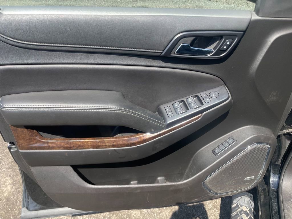 Used 2018 Chevrolet Tahoe LT w/ Z71 Midnight Edition AWD/4WD image 11