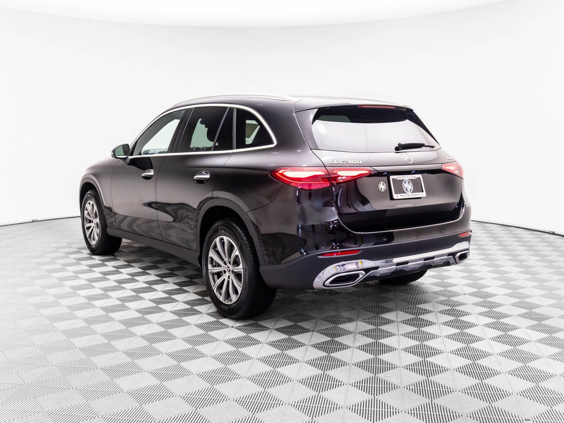 New 2025 Mercedes-Benz GLC 300 4MATIC video 3