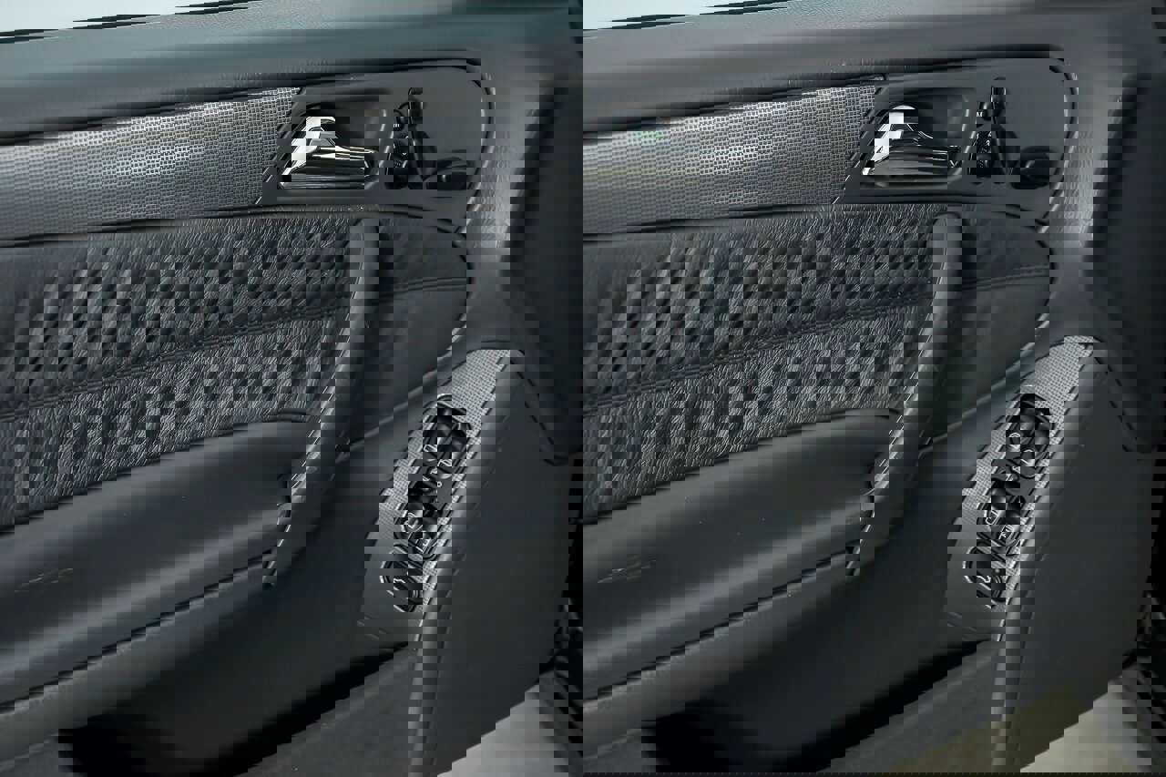 Used 2003 Mercedes-Benz C 32 AMG image 18