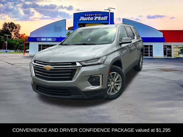 Used 2023 Chevrolet Traverse LT FWD image 2
