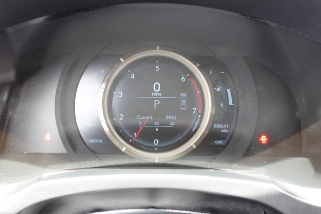 Used 2016 Lexus IS 200t w/ F Sport Package RWD image 16