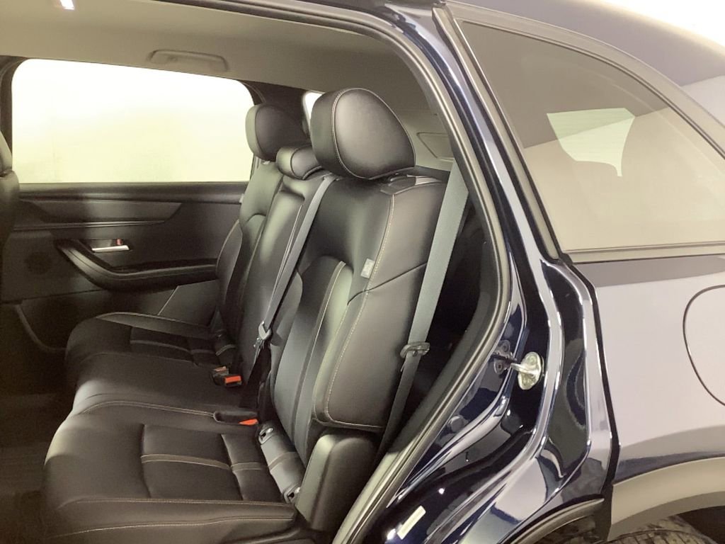 Used 2024 MAZDA CX-90 3.3 Turbo w/ Select Package image 13