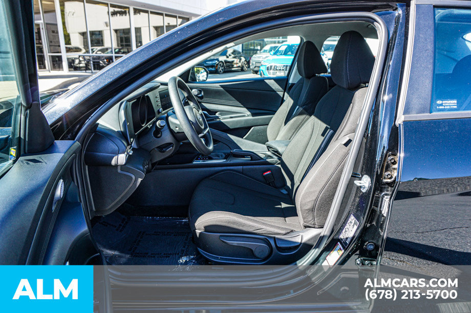 Used 2023 Hyundai Elantra SEL FWD image 18
