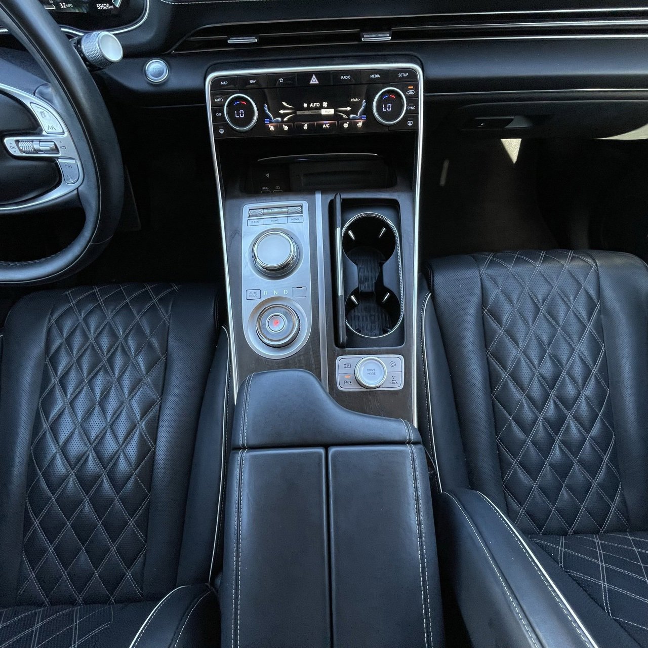 Used 2023 Genesis GV80 3.5T image 19