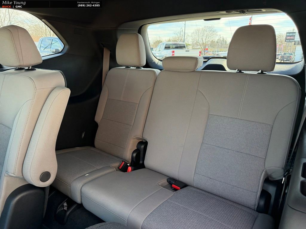 Used 2026 GMC Acadia Elevation image 16