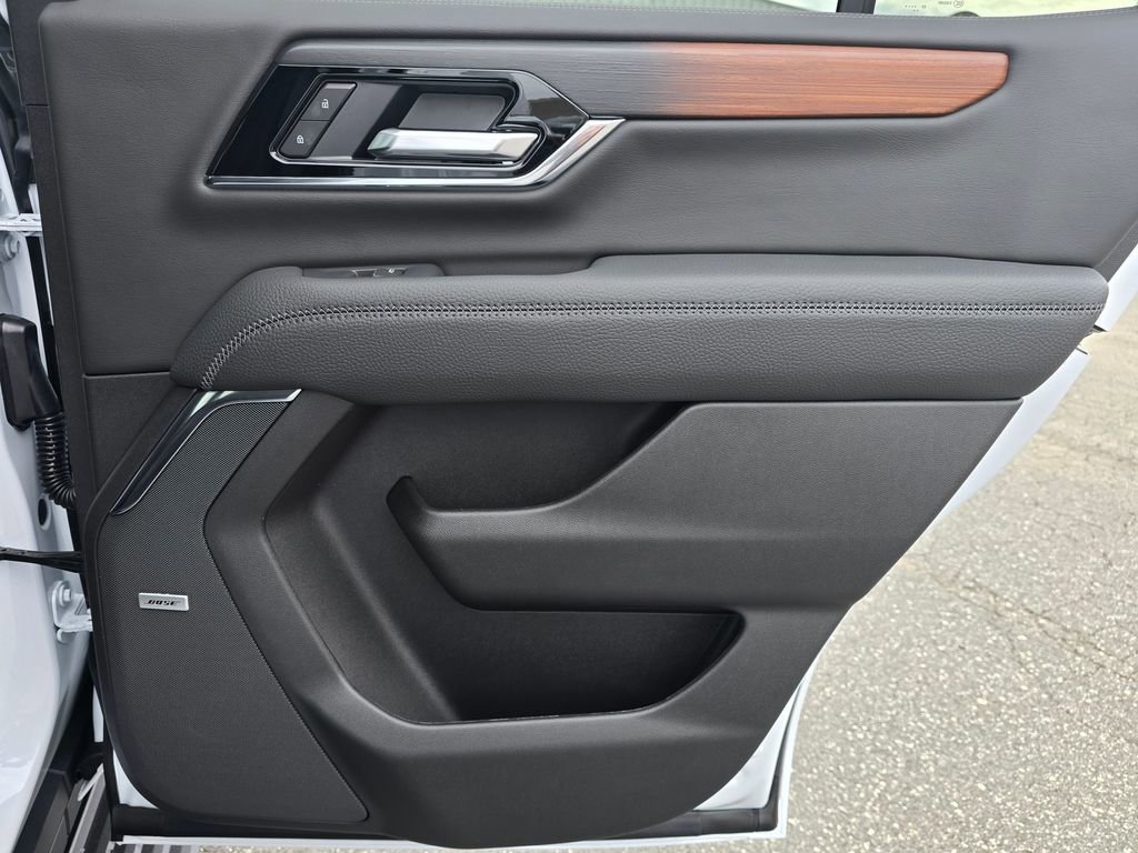 New 2026 GMC Yukon Denali w/ Sun & Power Step Package image 38