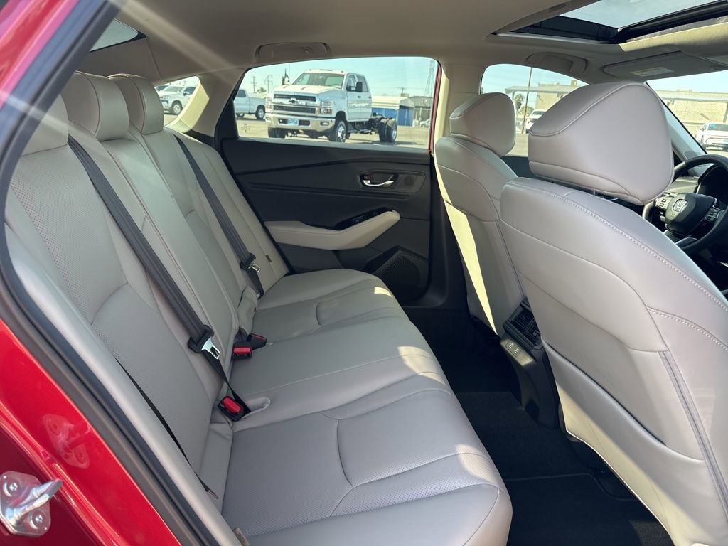 Used 2025 Honda Accord Touring image 11