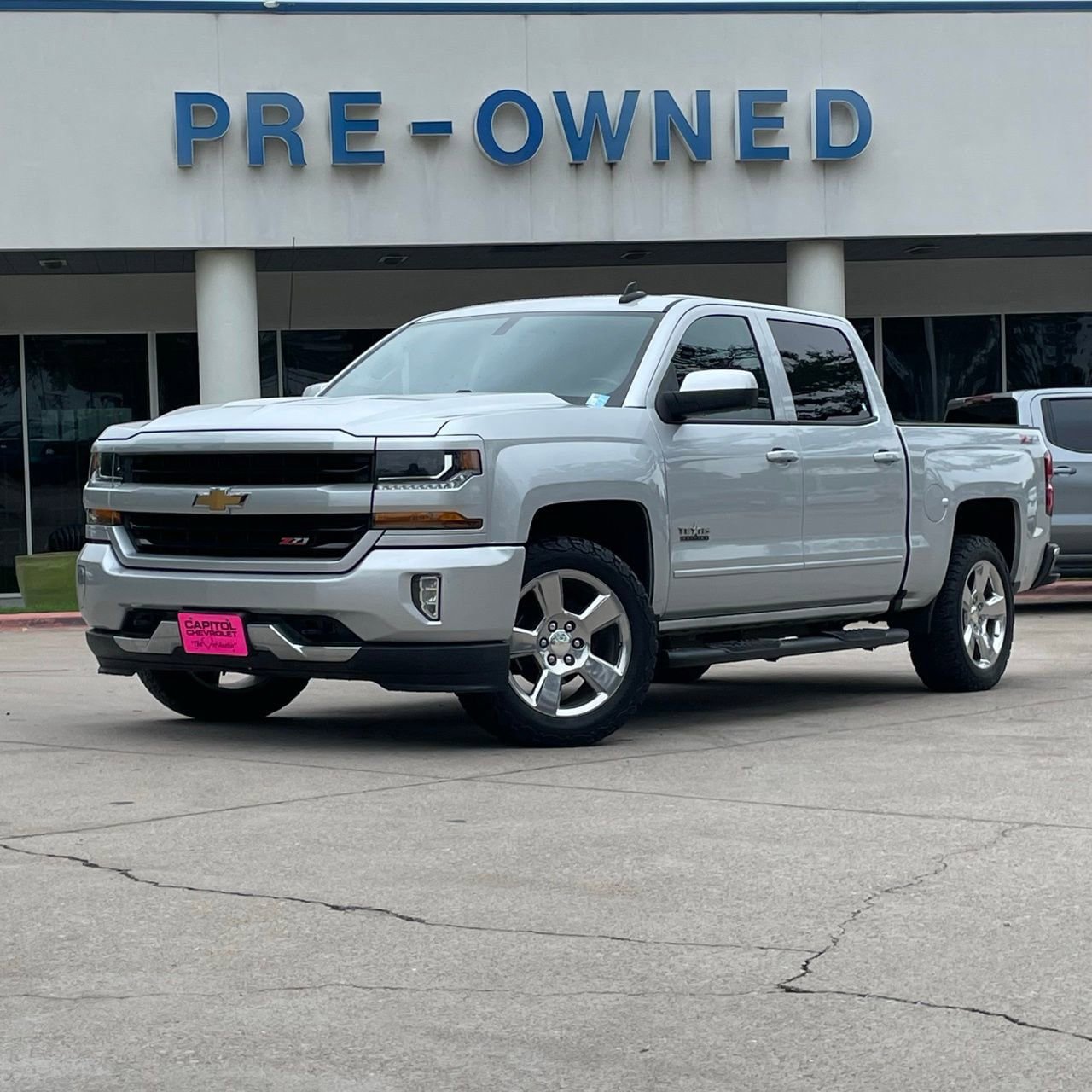 Used 2017 Chevrolet Silverado 1500 LT w/ Texas Edition AWD/4WD image 2