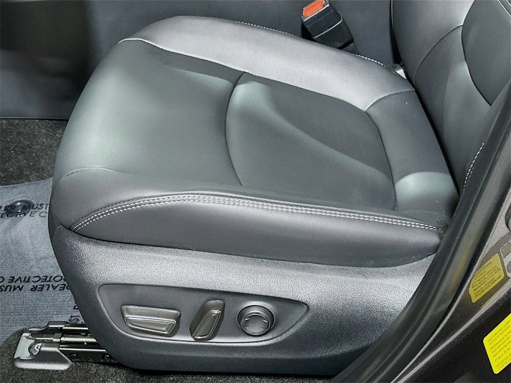 Used 2025 Toyota RAV4 XLE Premium image 16