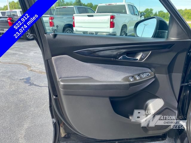Used 2025 Chevrolet TrailBlazer LT w/ LT Cold Weather Package AWD/4WD image 13