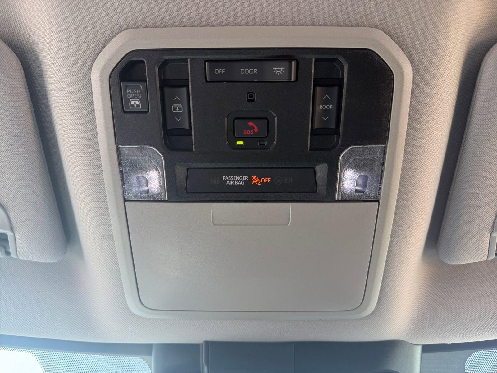 Used 2024 Toyota Tundra Limited AWD/4WD image 24