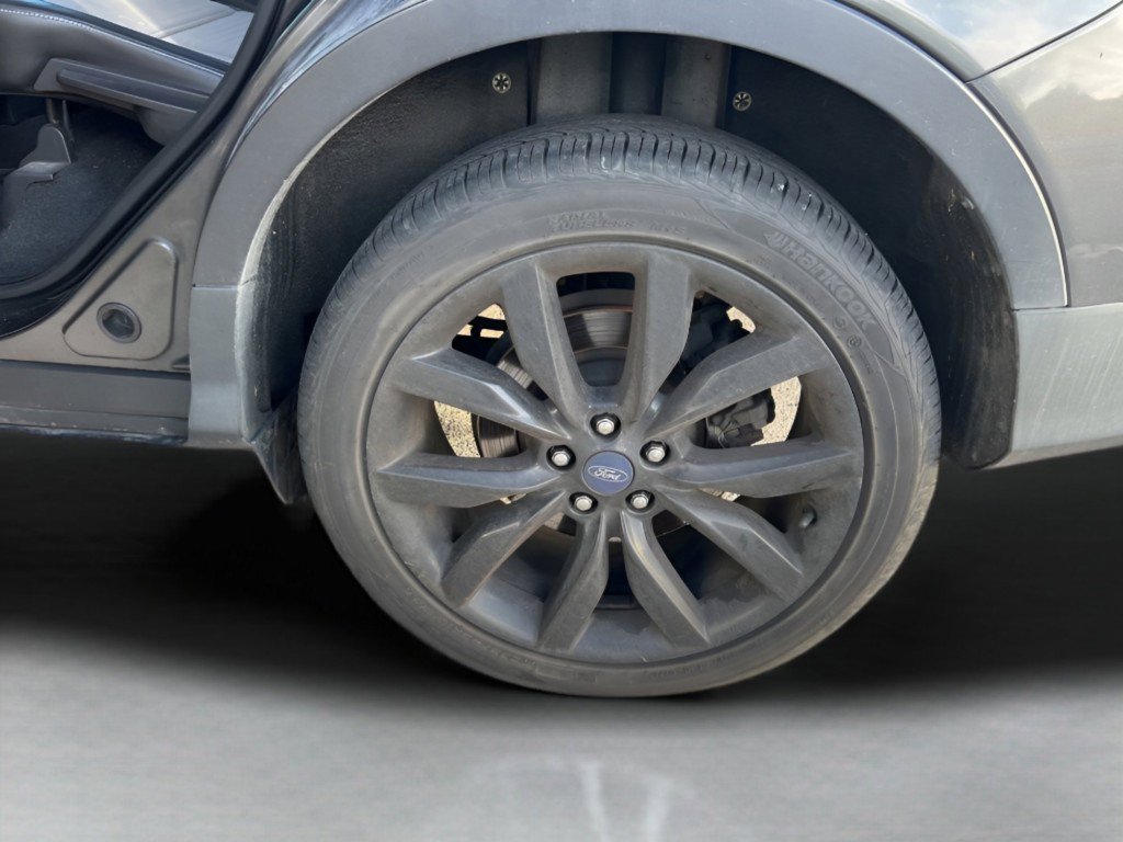 Used 2017 Ford Escape Titanium image 18