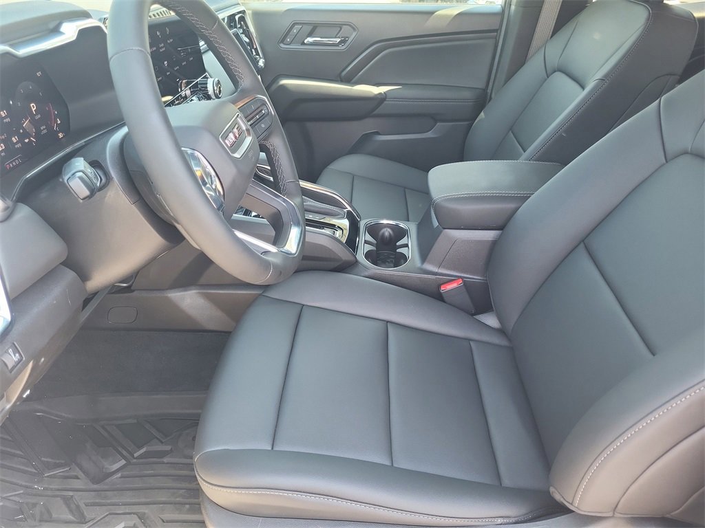 New 2025 GMC Canyon Elevation w/ Convenience Package image 9