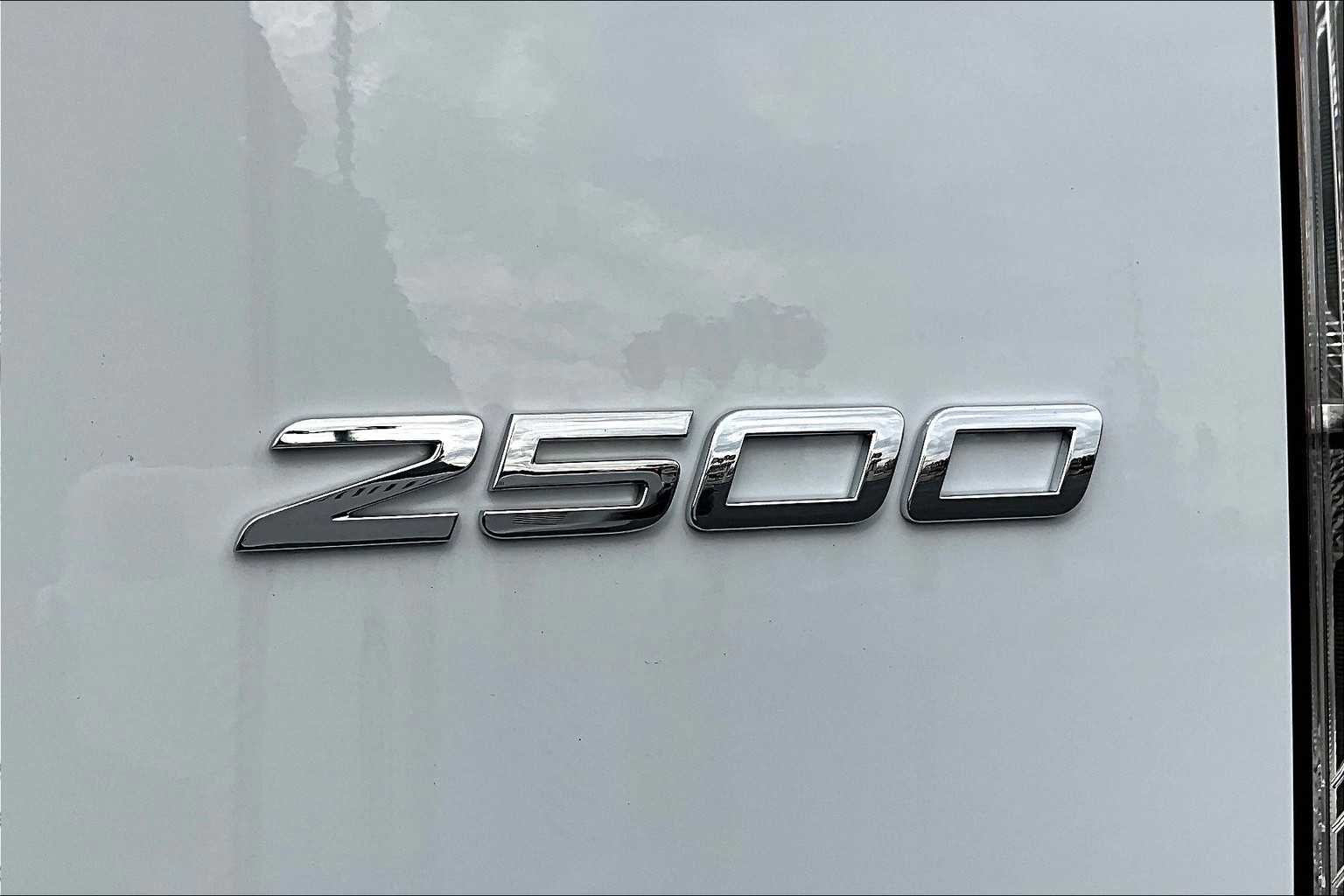 Used 2024 Mercedes-Benz Sprinter 2500 image 15
