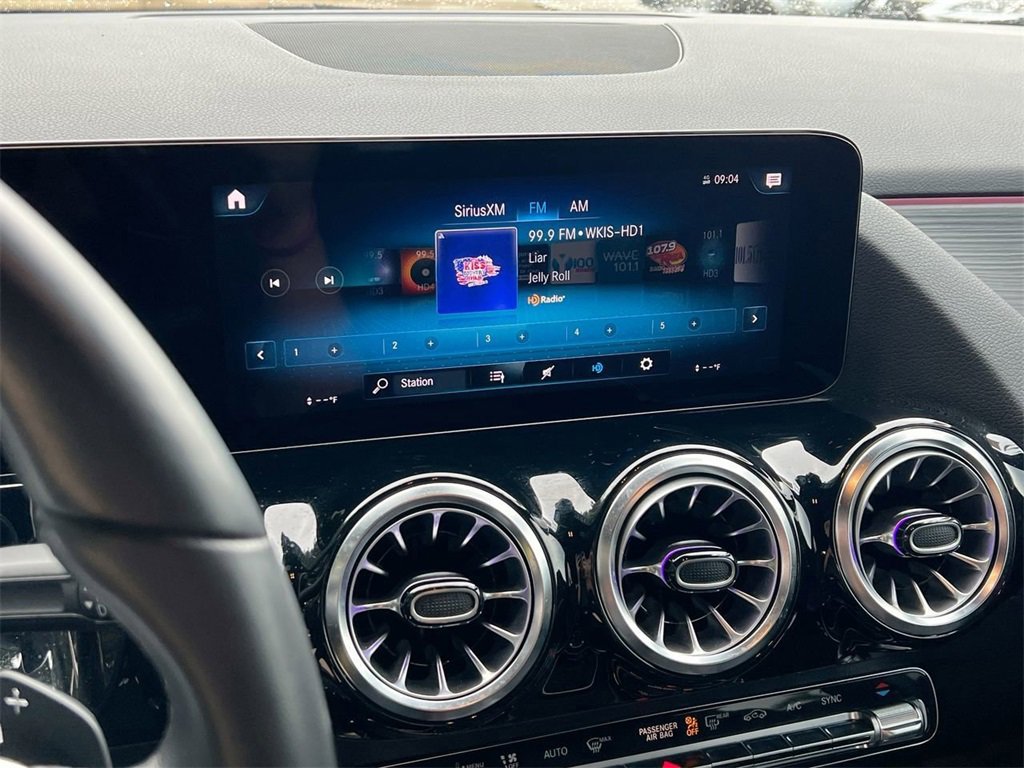 Used 2023 Mercedes-Benz GLA 250 4MATIC image 15