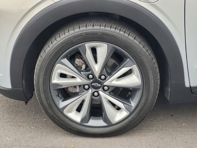 Used 2022 Chevrolet Bolt EUV LT w/ Convenience Package image 10