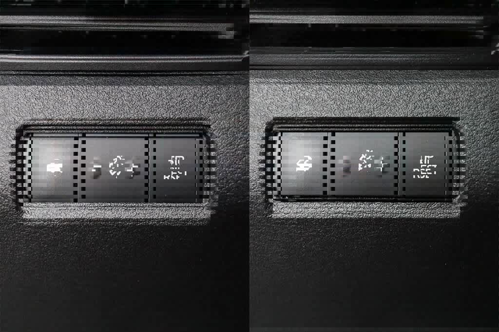 Used 2024 Nissan Altima 2.5 SV image 22