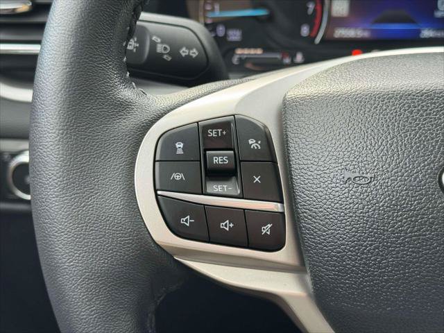 Used 2023 Ford Explorer XLT w/ Equipment Group 202A AWD/4WD image 24