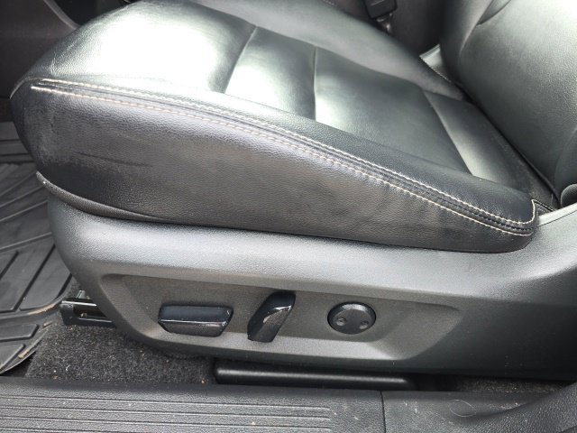 Used 2023 Nissan Rogue SL w/ SL Premium Package AWD/4WD image 18