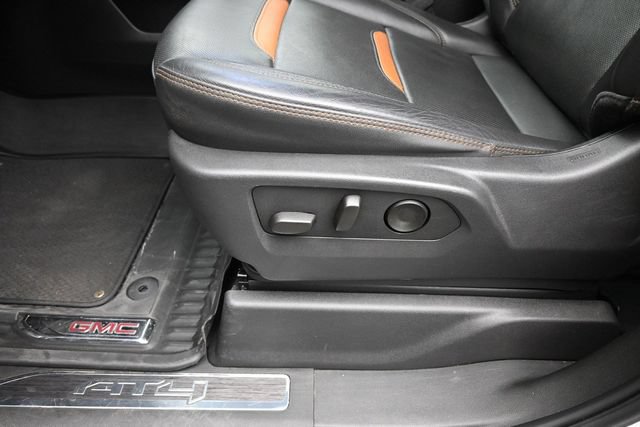 Used 2025 GMC Sierra 1500 AT4 w/ AT4 Premium Package AWD/4WD image 19