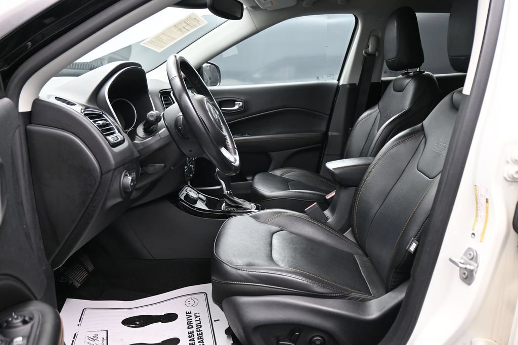 Used 2020 Jeep Compass Limited AWD/4WD image 9