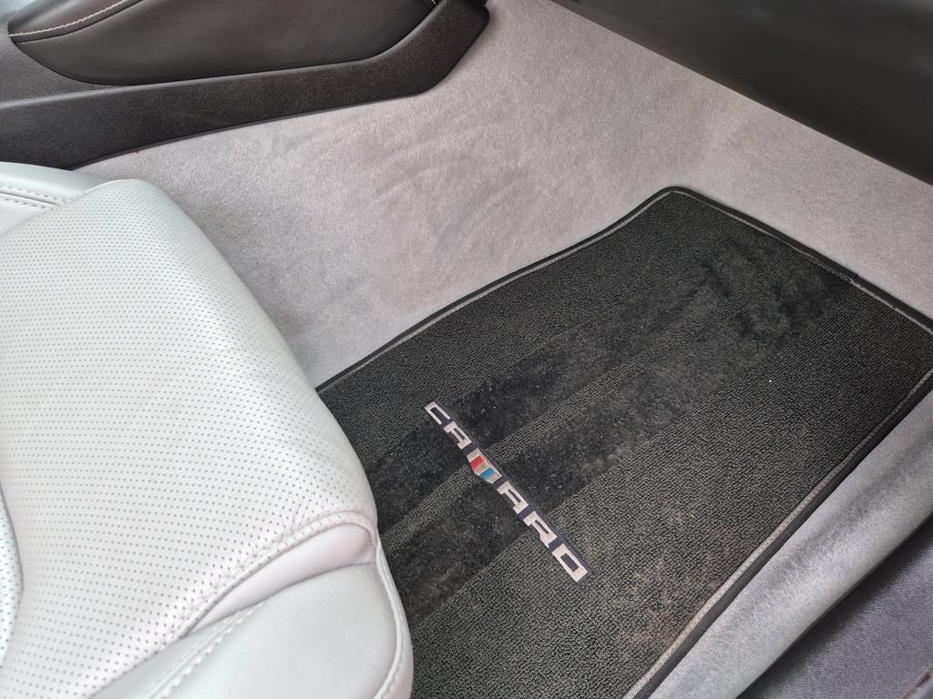 Used 2019 Chevrolet Camaro SS RWD image 38