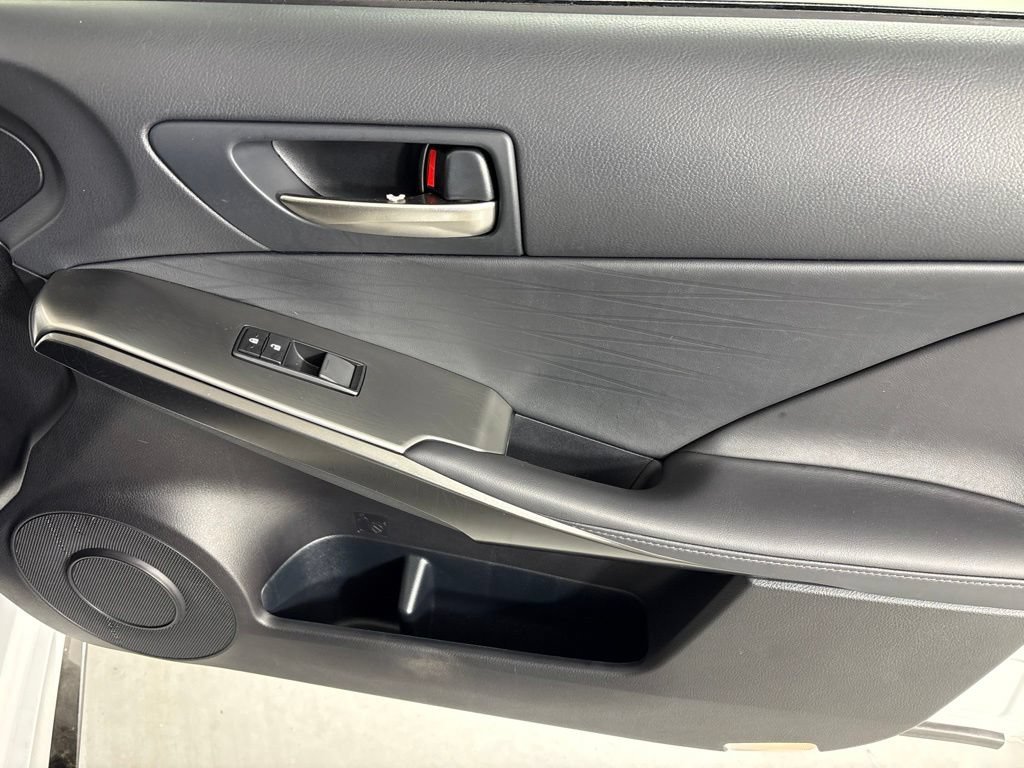 Used 2024 Lexus IS 500 RWD image 17
