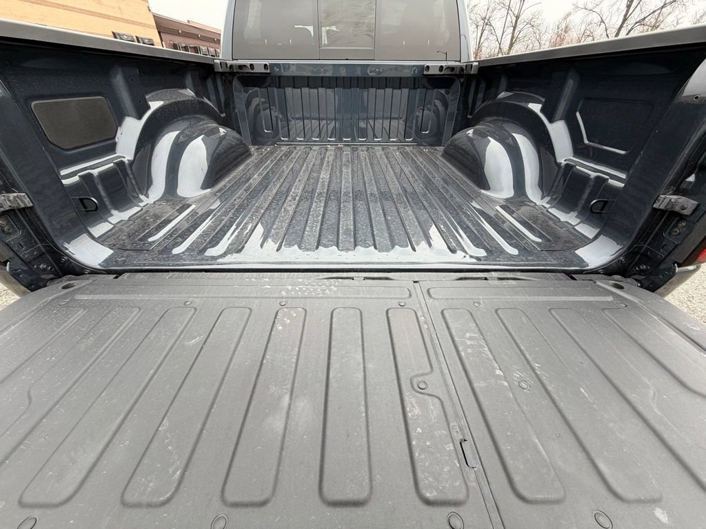 New 2026 RAM 1500 Big Horn AWD/4WD image 9