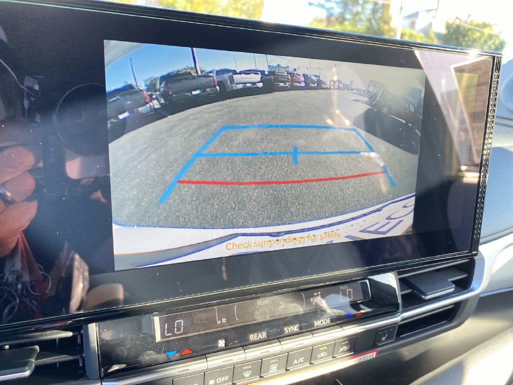 New 2026 Toyota Sienna XLE AWD/4WD image 12
