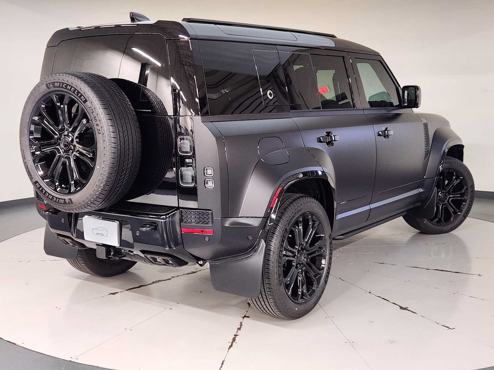 New 2026 Land Rover Defender 110 OCTA AWD/4WD image 2
