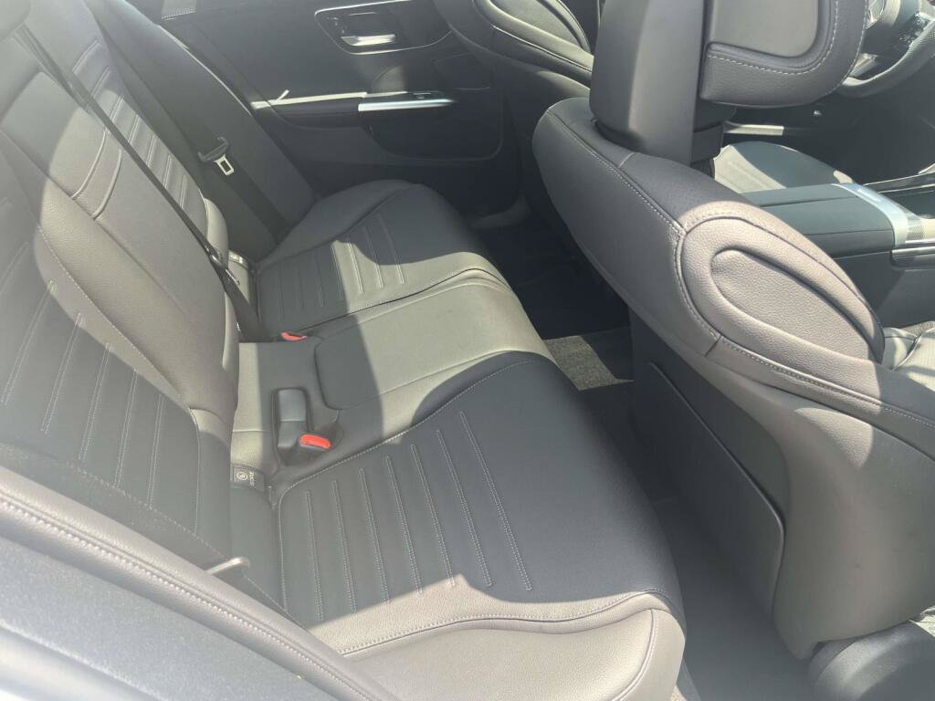 Certified 2023 Mercedes-Benz C 300 4MATIC Sedan image 21