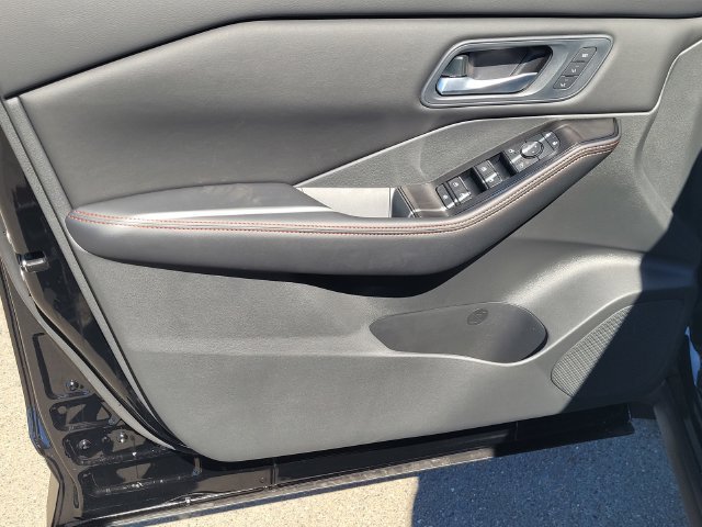 New 2026 Nissan Rogue SV w/ Rock Creek Premium Package AWD/4WD image 9