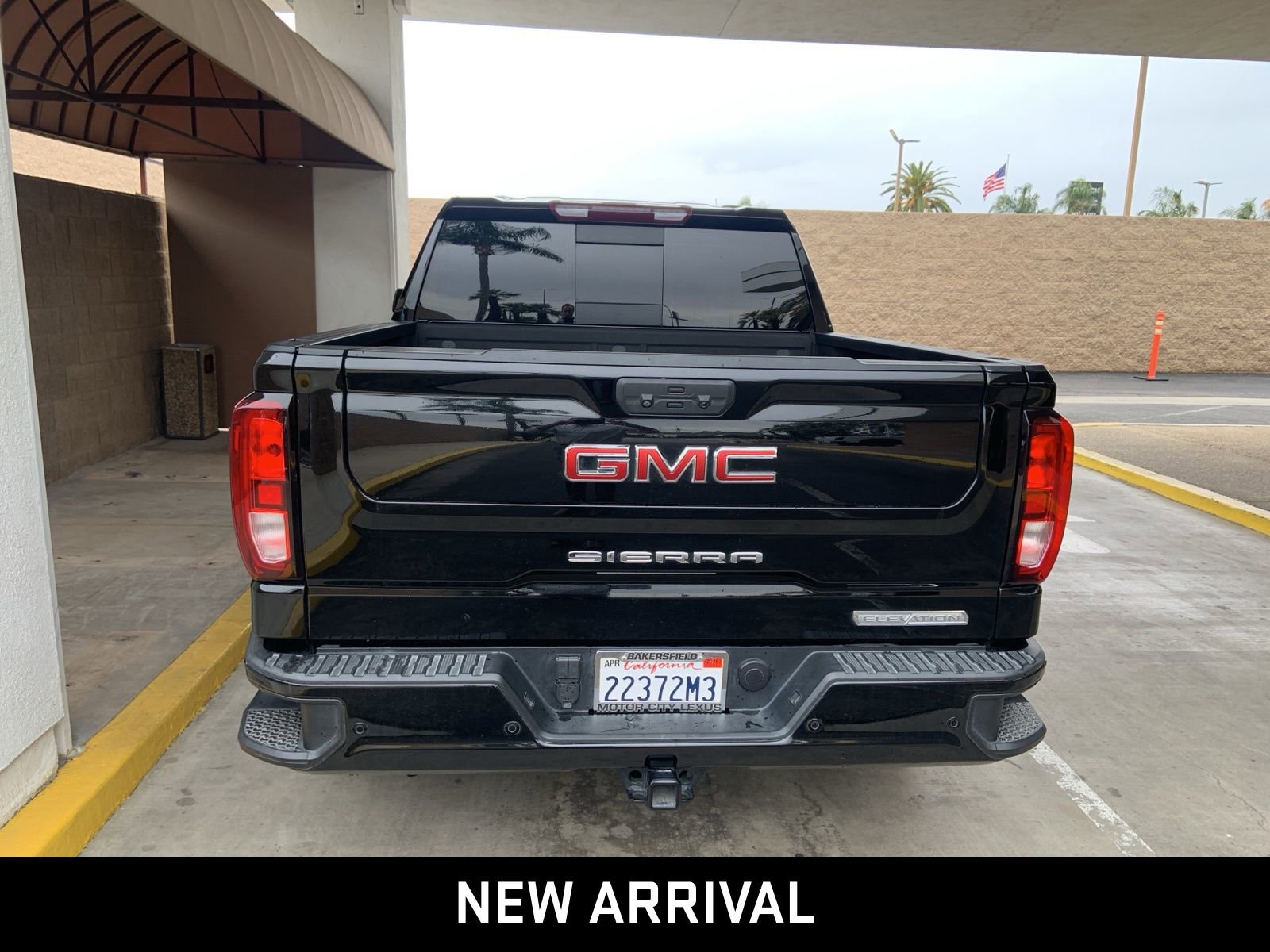 Certified 2022 GMC Sierra 1500 Elevation w/ Elevation Premium Package AWD/4WD image 5