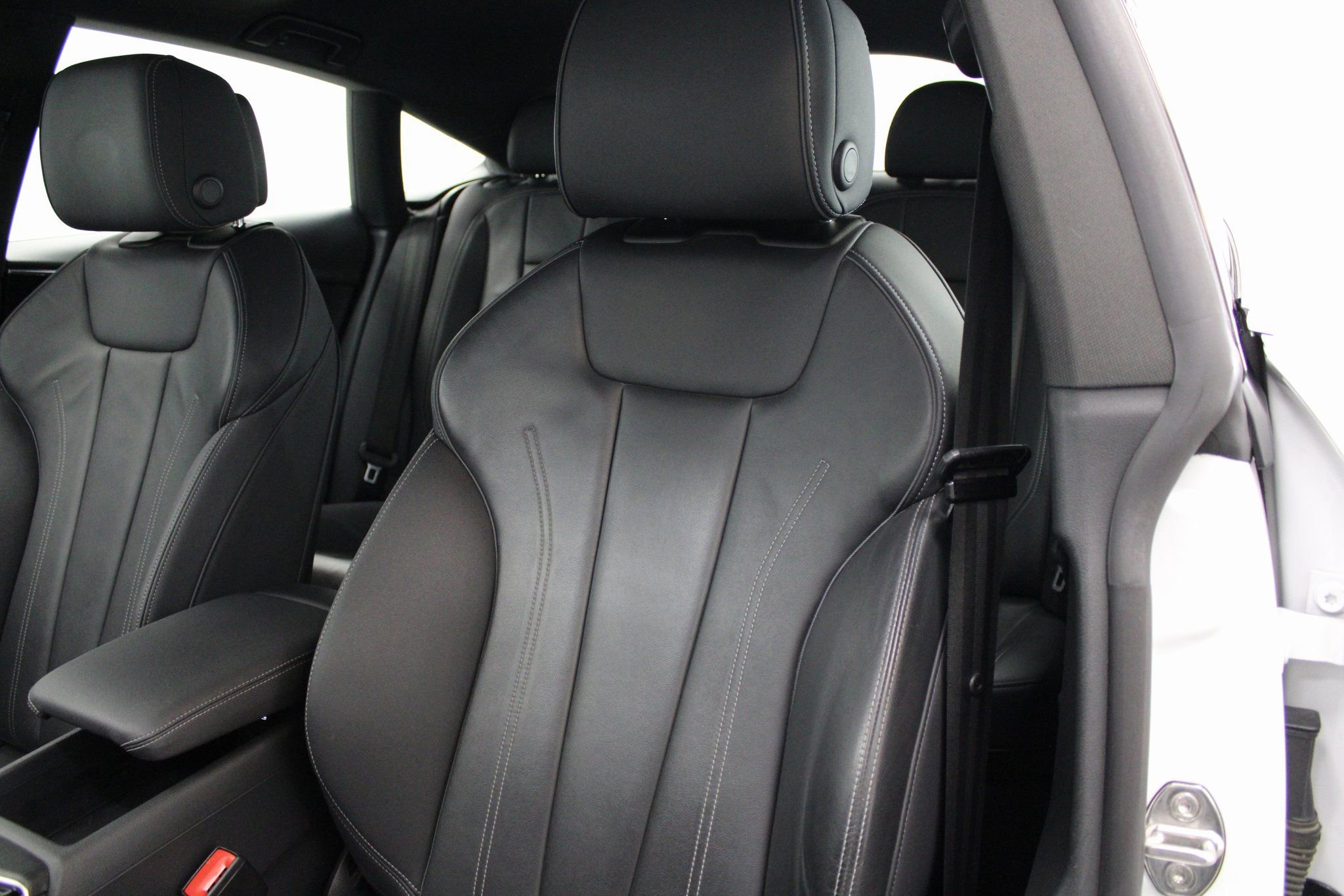 Used 2022 Audi A5 2.0T Premium image 18