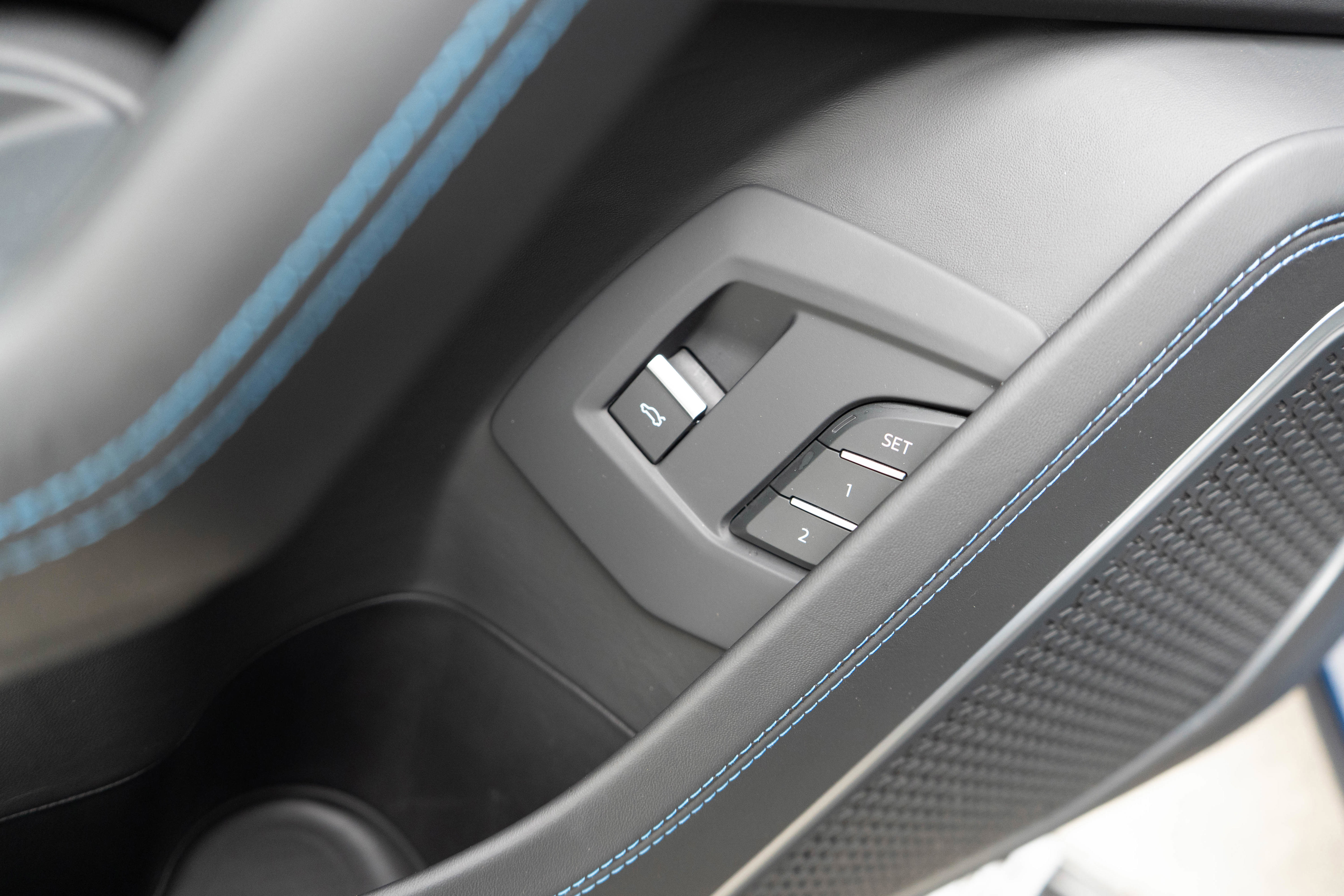 Used 2021 Lamborghini Urus image 12