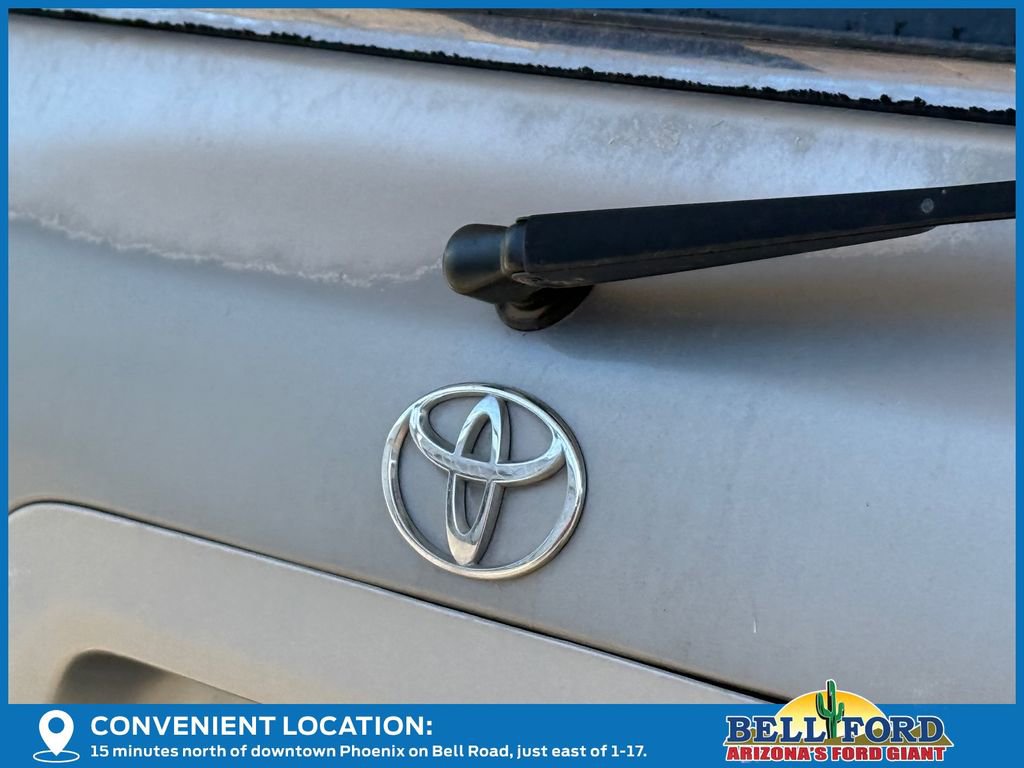 Used 2005 Toyota Sequoia SR5 image 11