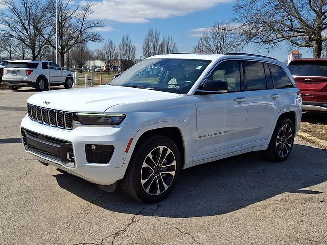 Used 2022 Jeep Grand Cherokee Overland image 3