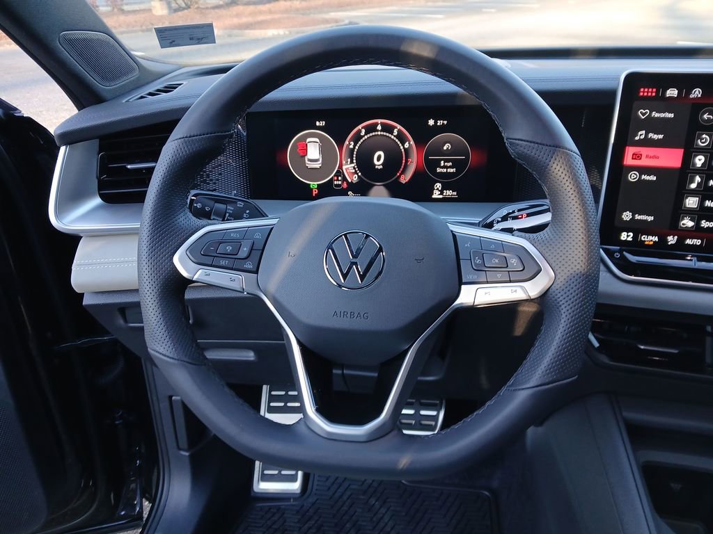 New 2026 Volkswagen Tiguan SE R-Line image 14