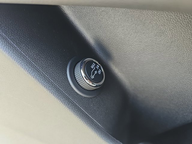 Used 2025 Cadillac XT6 Sport w/ LPO, Floor Liner Package image 30